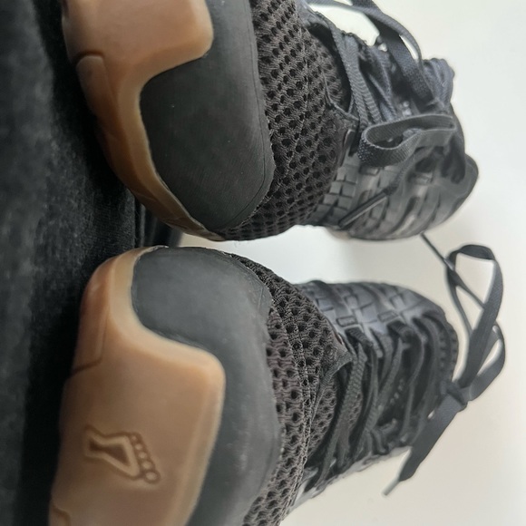 Womens Trainer shoe. Inov-8 Bare Natural Fit series. Black Size 10. - Picture 2 of 7